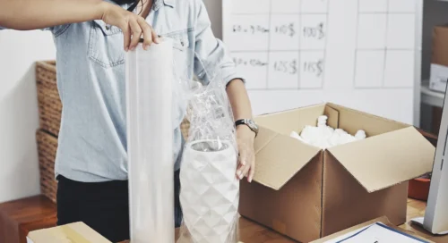 Moving Specialty Items During Summer Customer Packing Vase